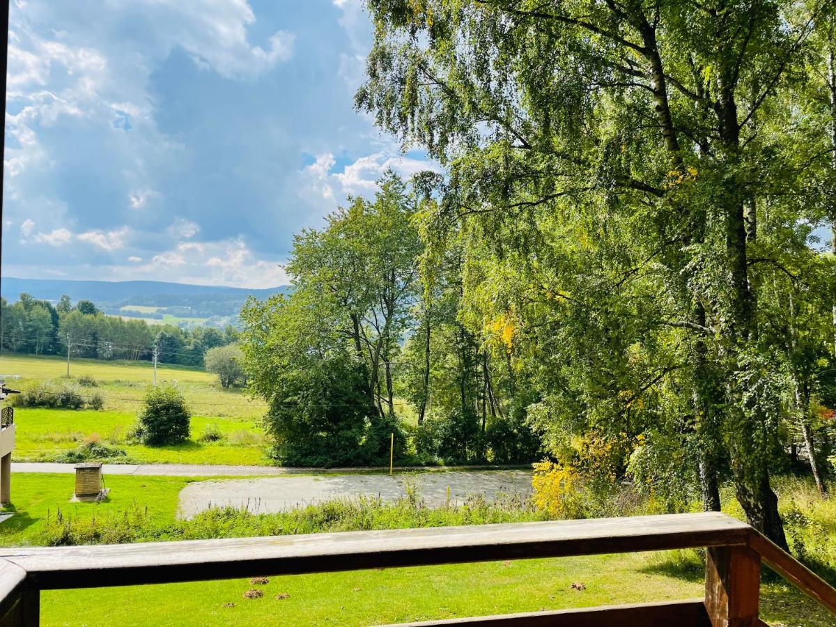 Chata Adam U Lipna Horní Planá Exteriör bild